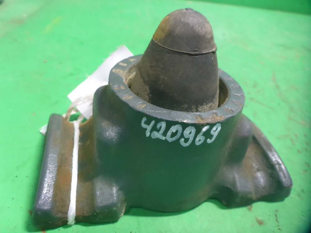 Отбойник передней рессоры