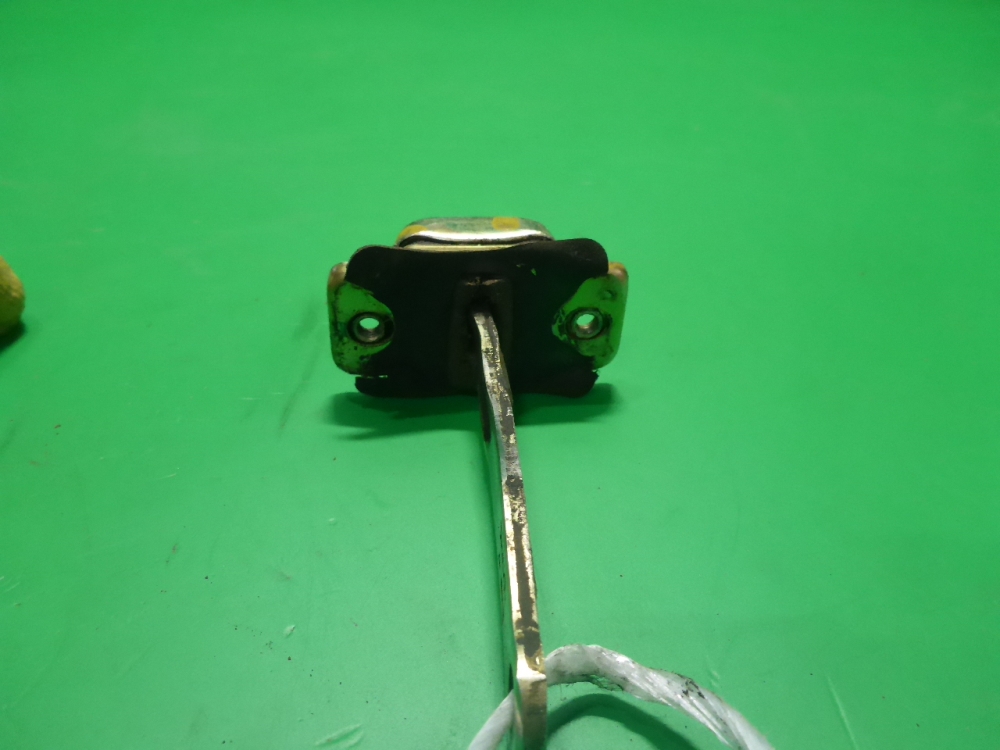 Ограничитель двери