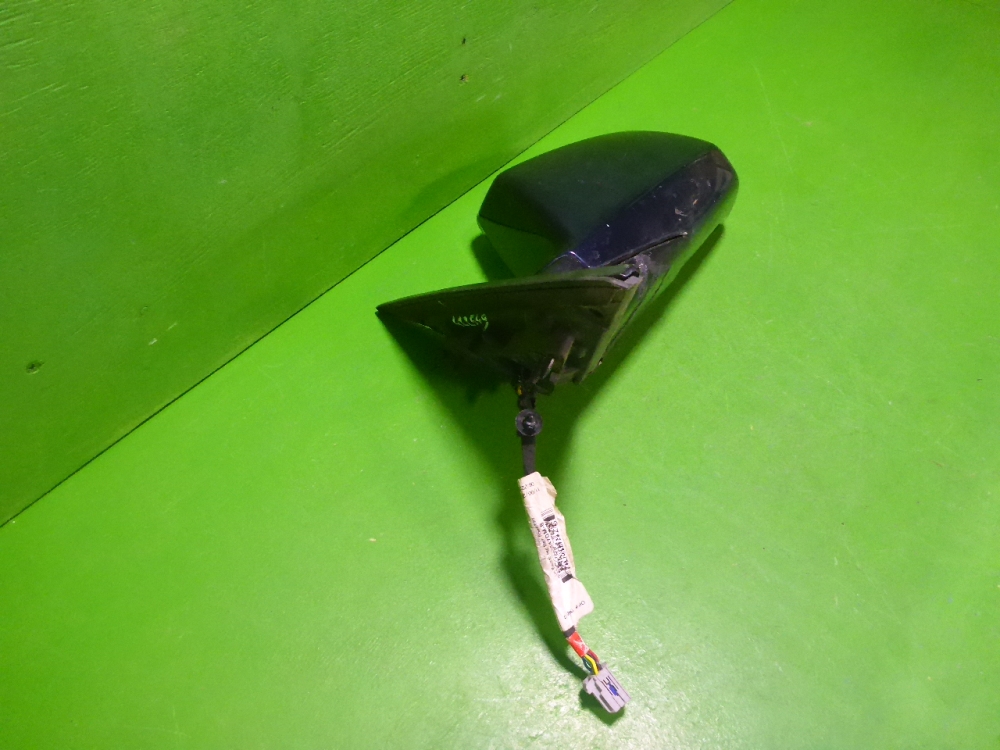 Зеркало левое электрическое