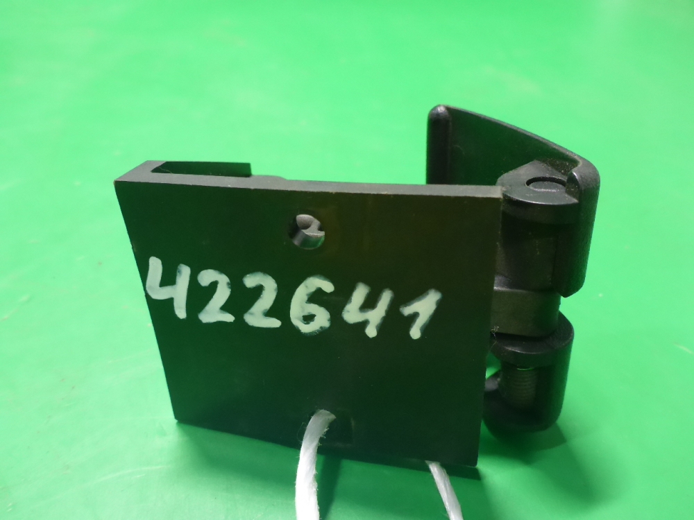 Ручка открывания капота