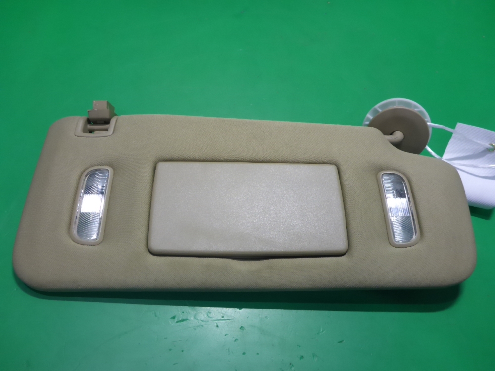 Козырек солнцезащитный