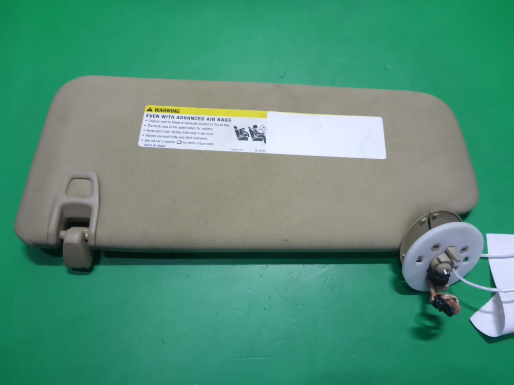 Козырек солнцезащитный