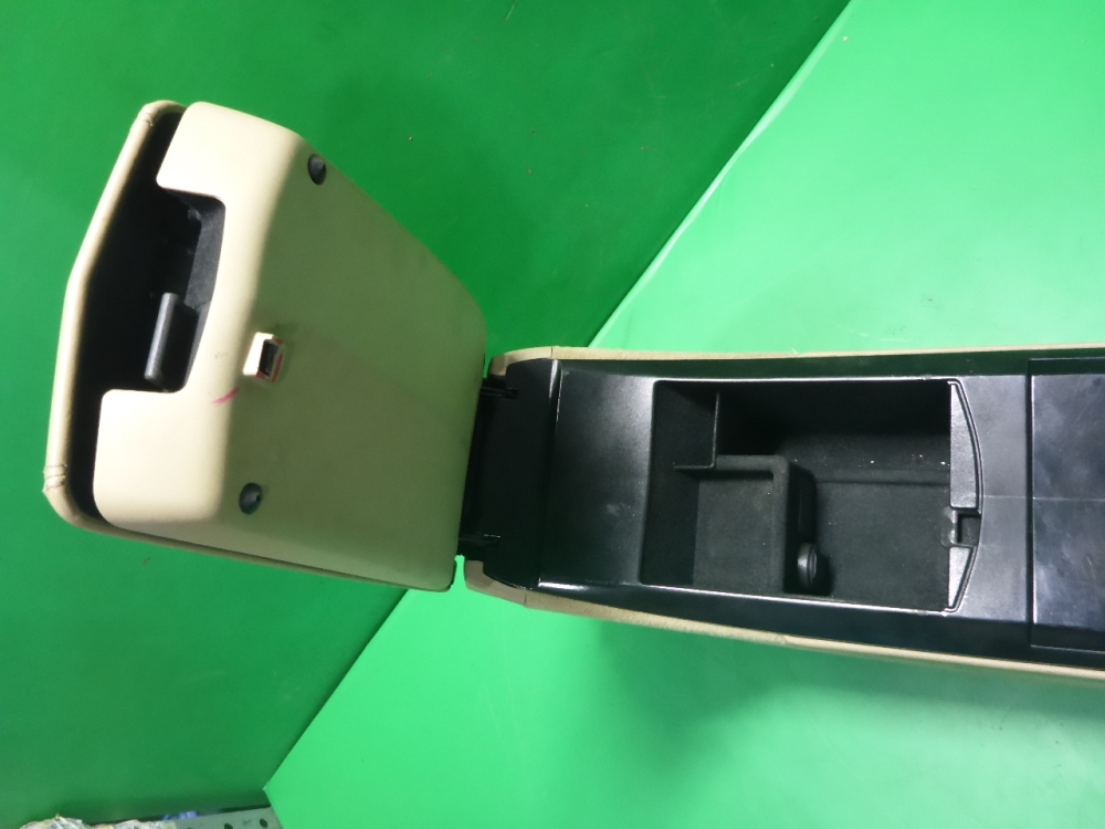 Подлокотник