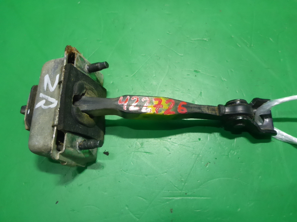 Ограничитель двери