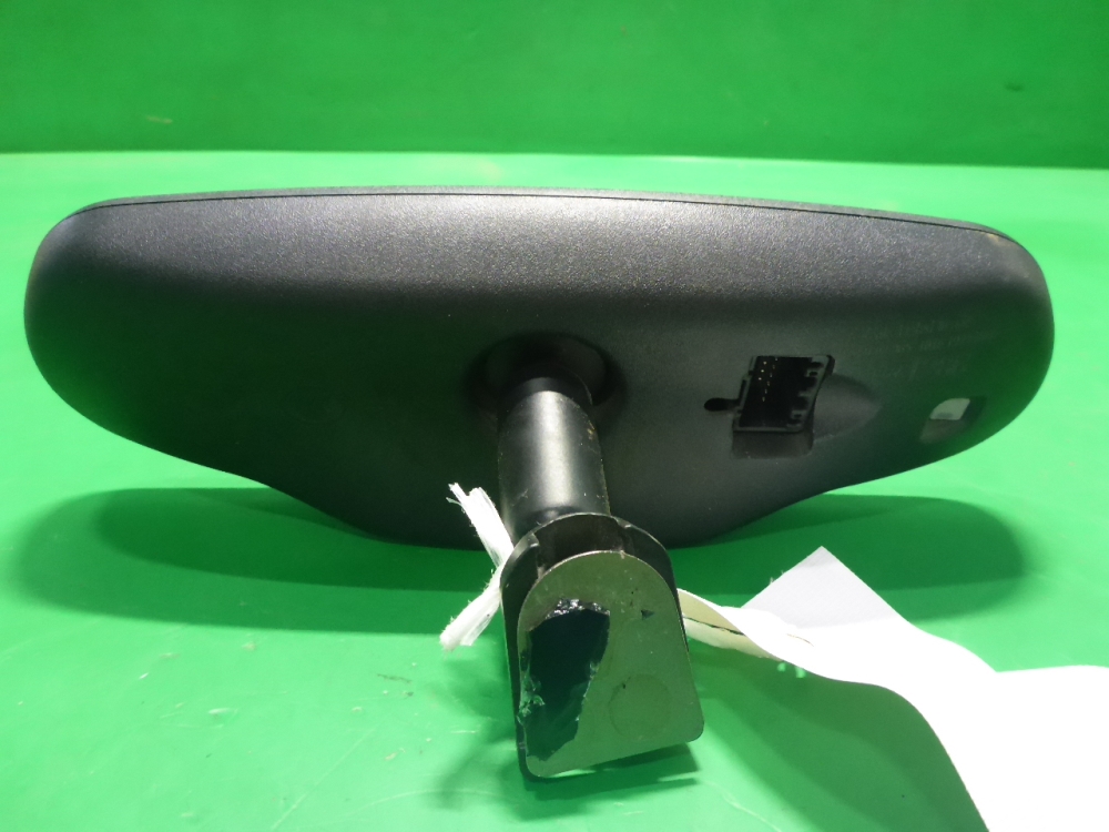 Зеркало заднего вида