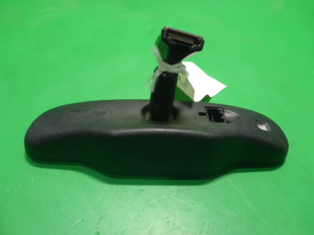 Зеркало заднего вида