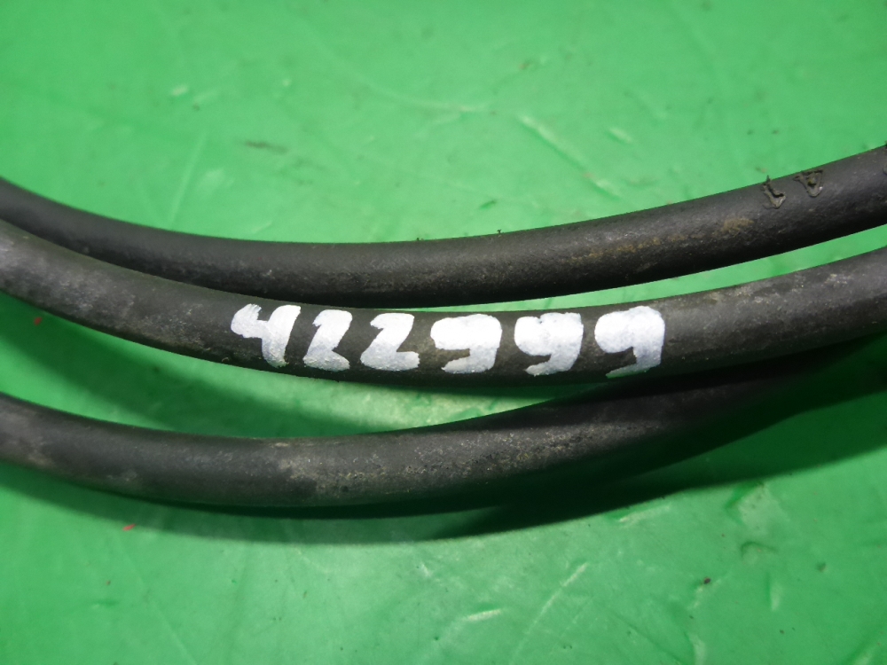 Трос открывания капота