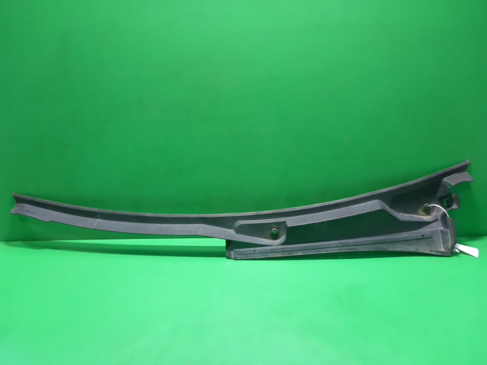 Решетка стеклоочистителей (Жабо)