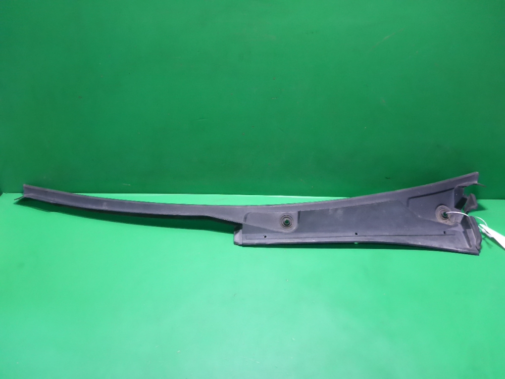 Решетка стеклоочистителей (Жабо)