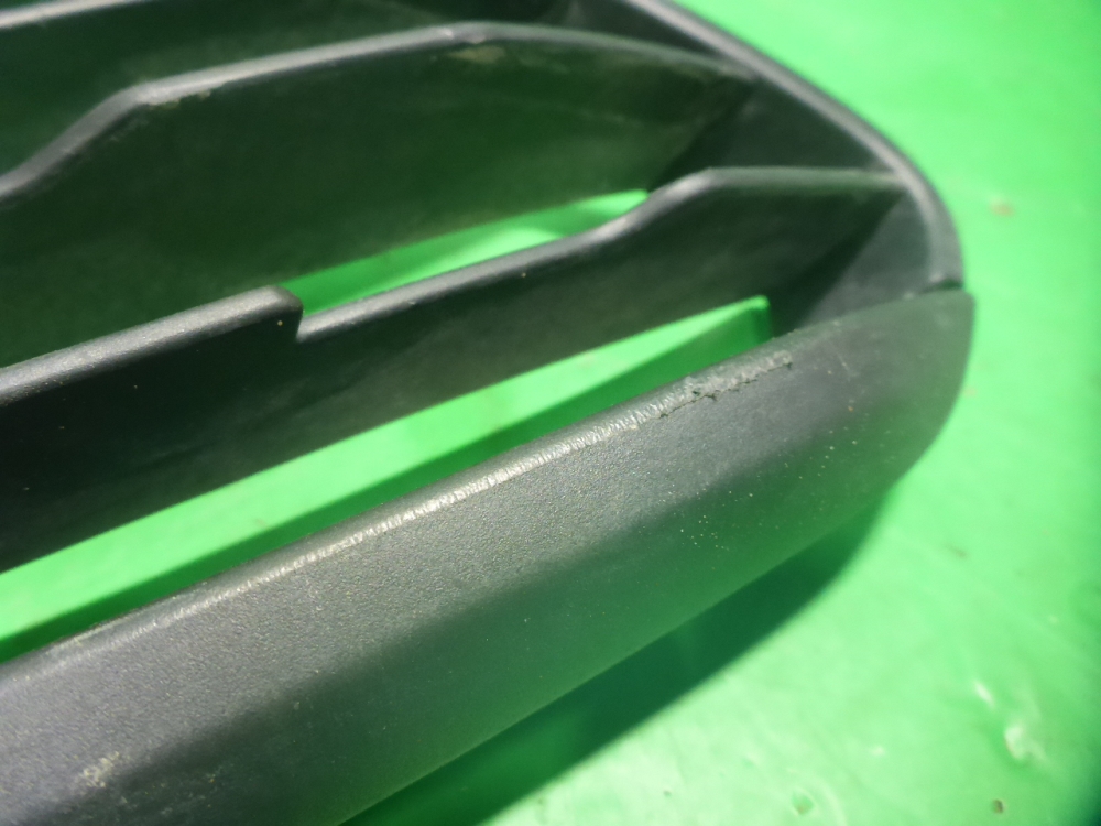 Решетка в бампер левая