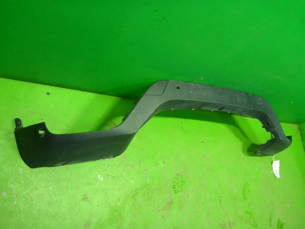 Накладка переднего бампера