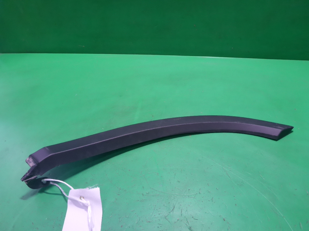 Накладка двери задней левой