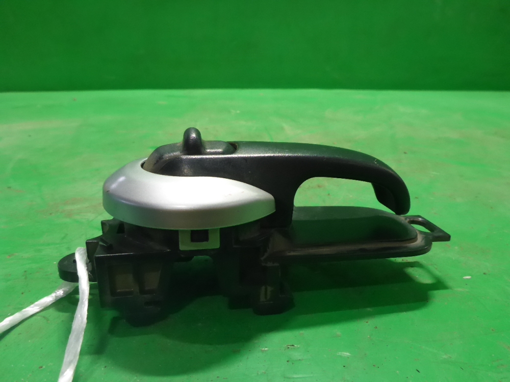 Ручка двери задней внутренняя правая