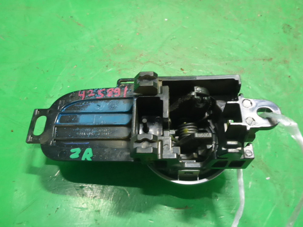 Ручка двери задней внутренняя правая