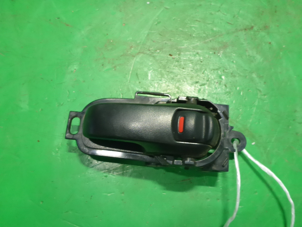 Ручка двери задней внутренняя левая