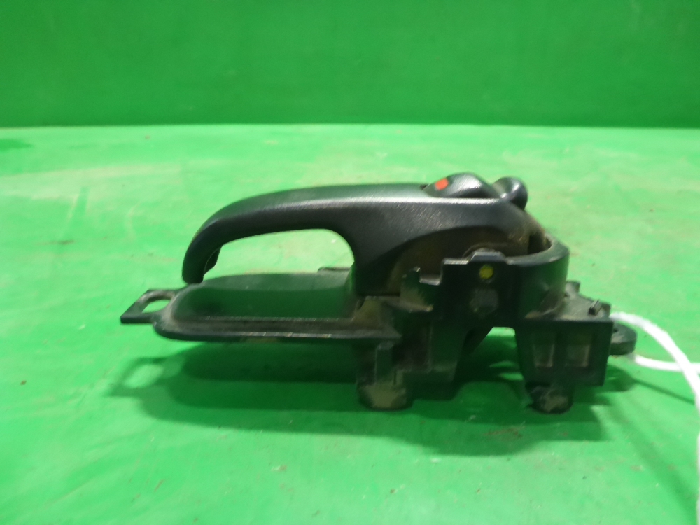 Ручка двери задней внутренняя левая