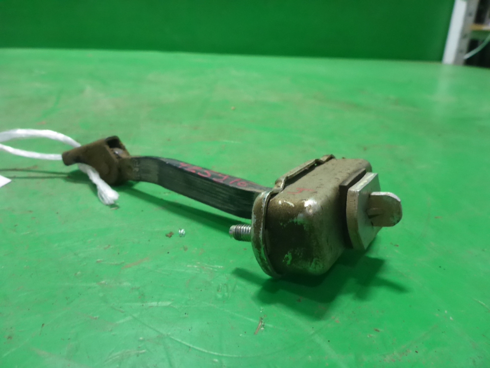 Ограничитель двери