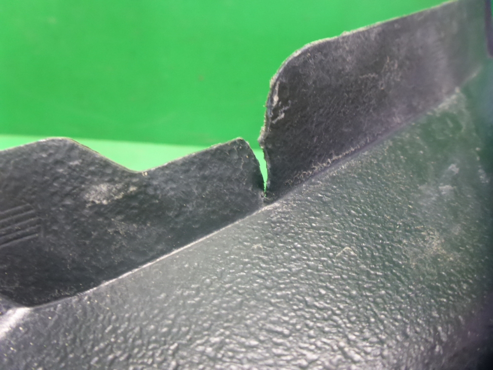 Локер передний левый