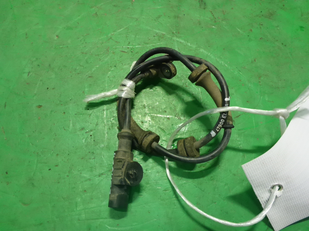 Датчик ABS задний правый