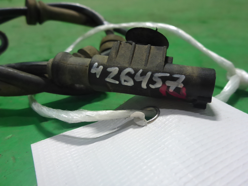 Датчик ABS задний правый