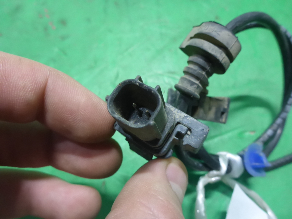 Датчик ABS задний