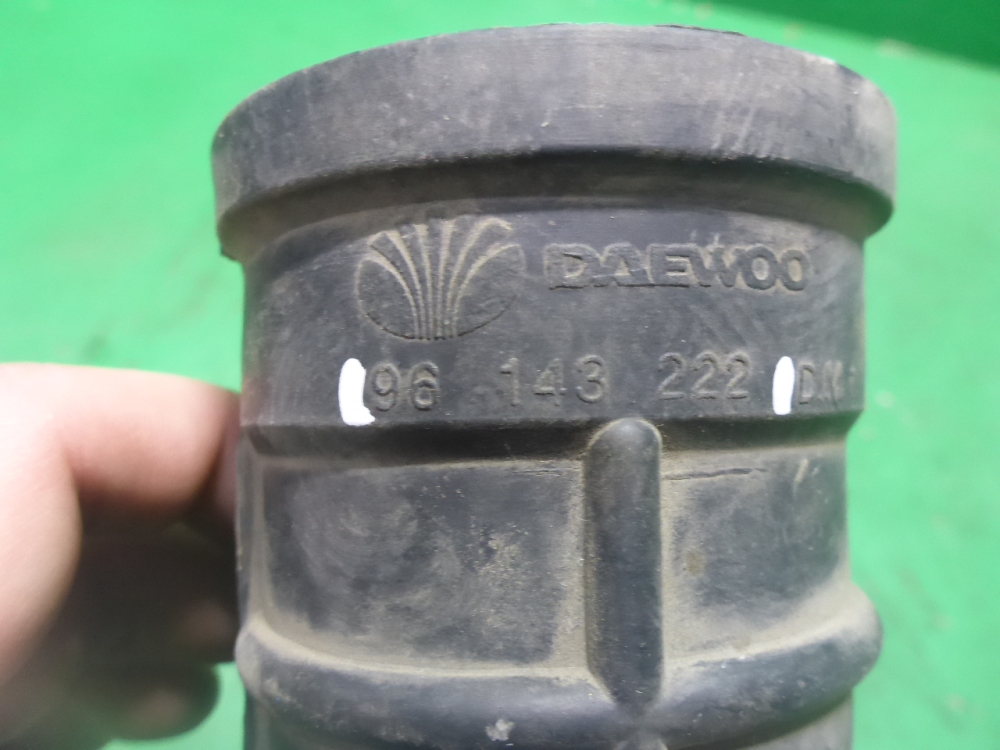 Патрубок воздушного фильтра