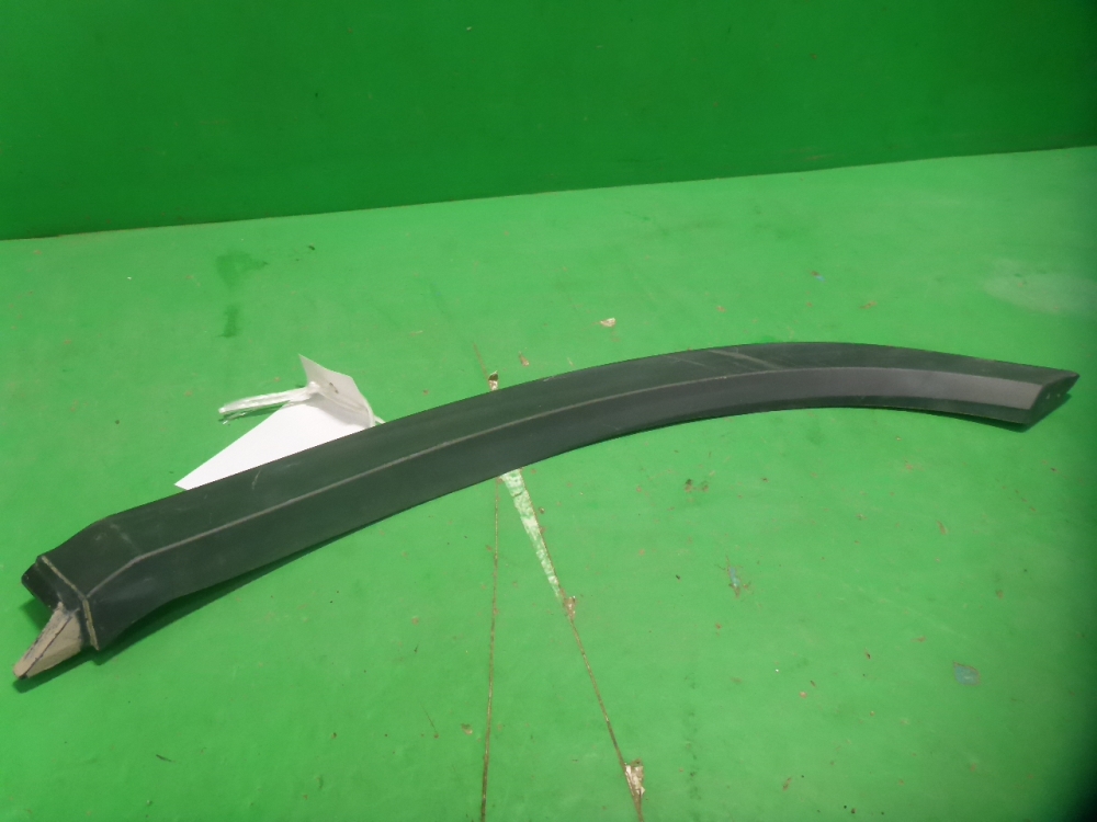 Накладка двери задней левой