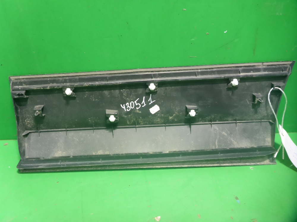 Накладка двери задней правой