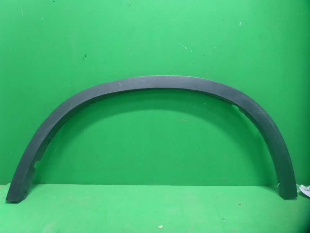 Накладка заднего крыла левого