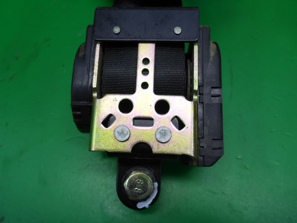 Ремень безопасности