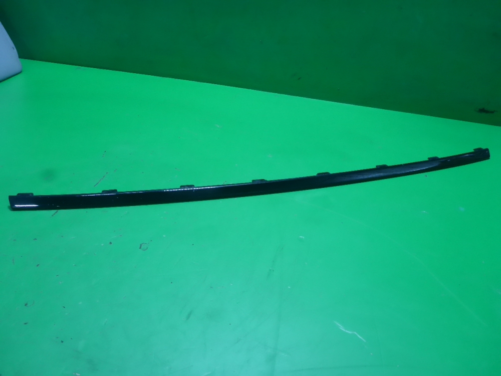 Накладка на решетку