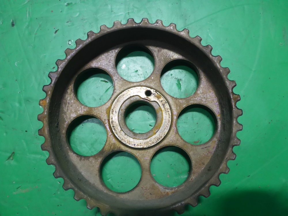 Шестерня распредвала