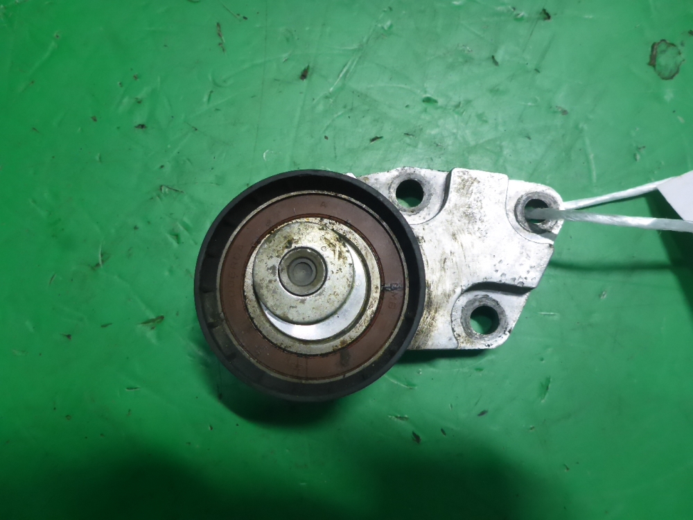 Ролик-натяжитель