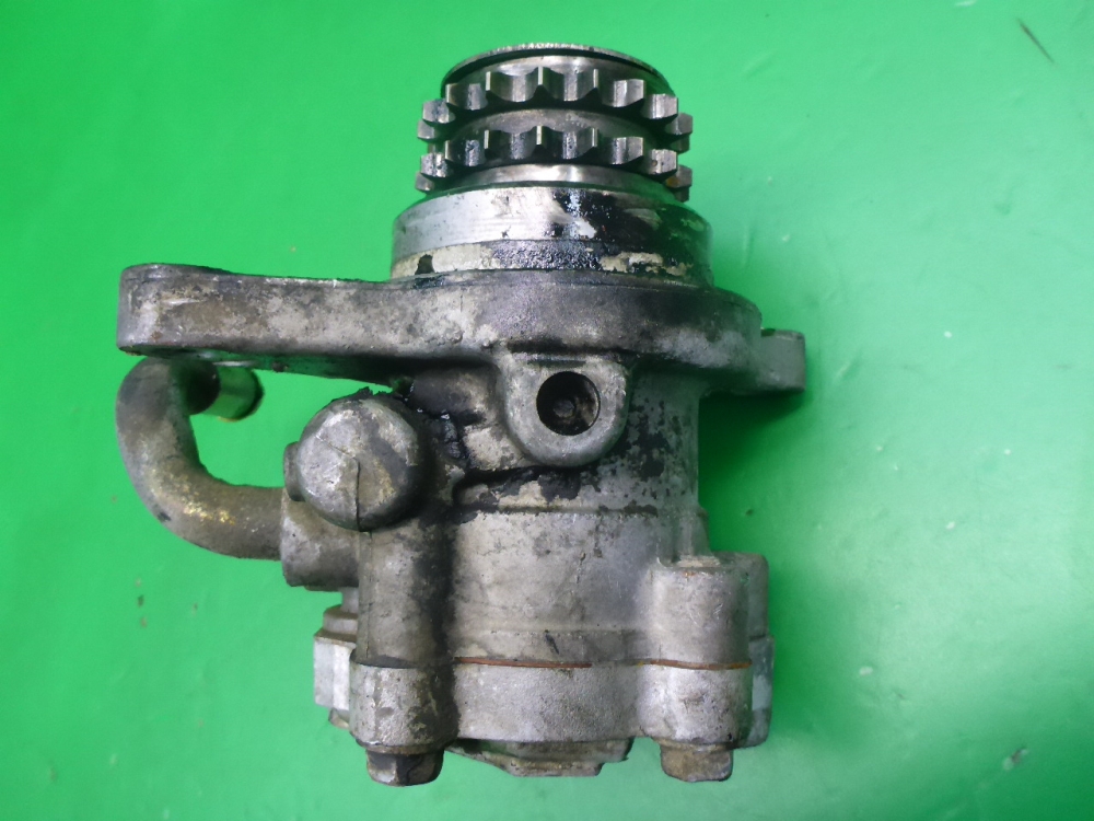 Насос ГУР (гидроусилитель руля)