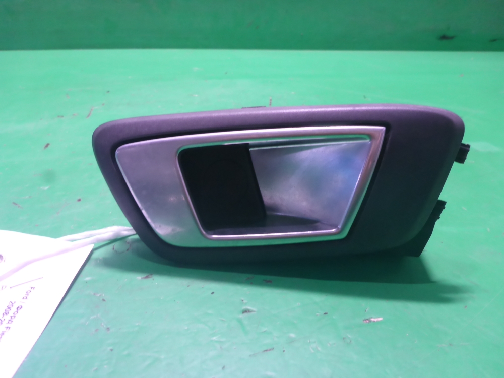 Ручка двери задней внутренняя правая