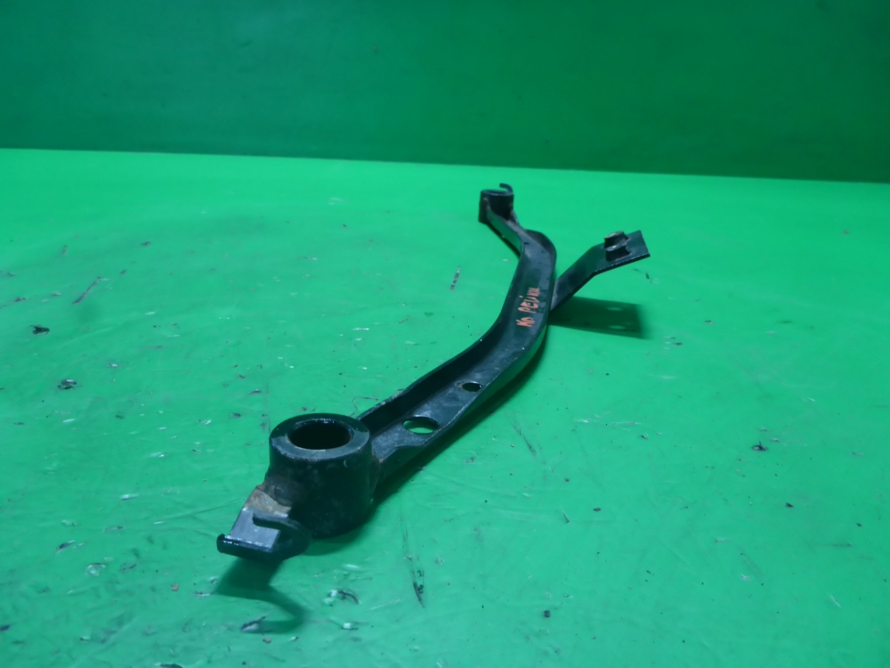 Кронштейн ГУР