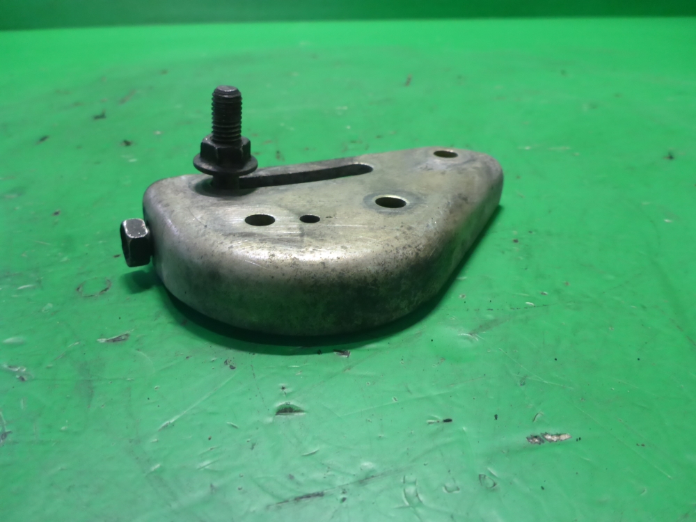 Кронштейн генератора