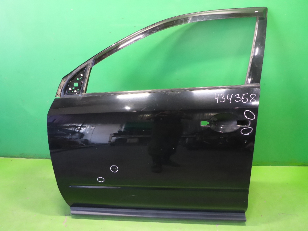 Дверь передняя левая