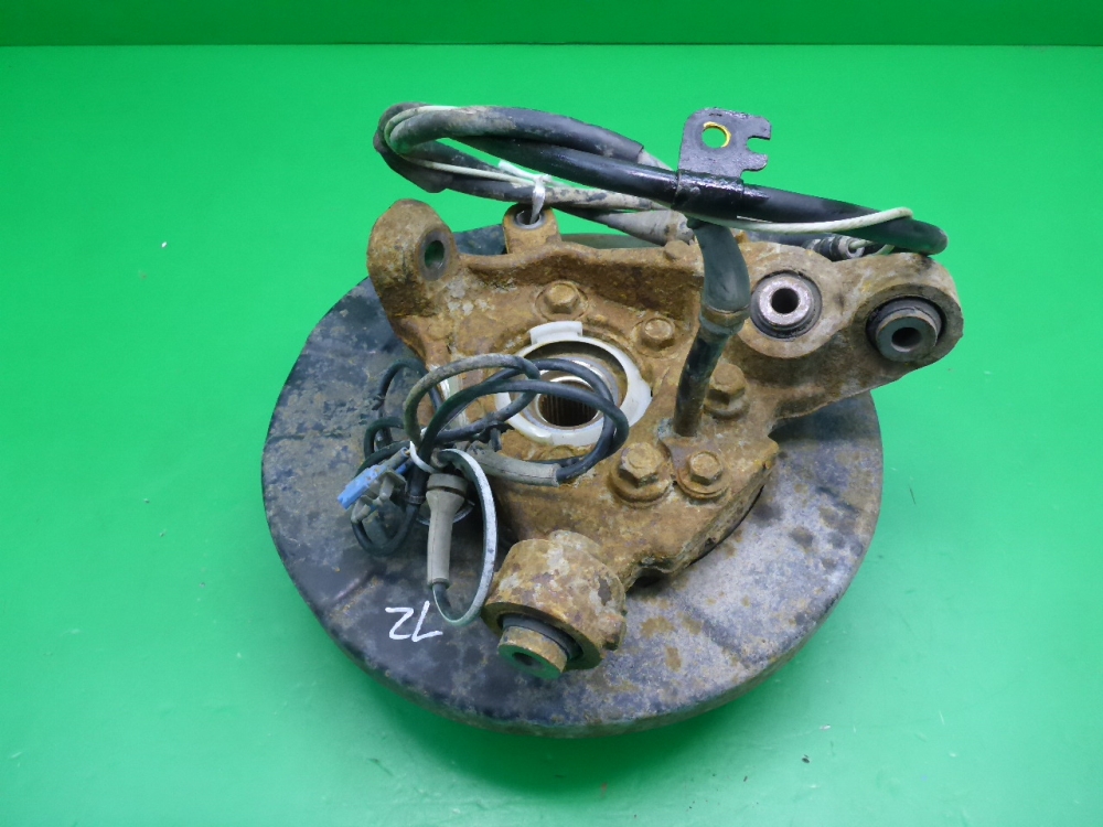 Кулак поворотный задний левый