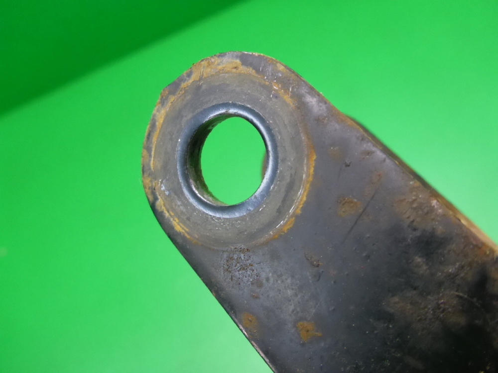 Тяга задняя продольная