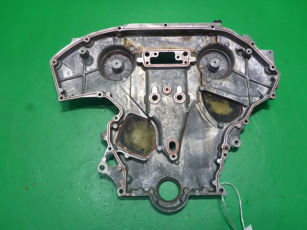 Крышка двигателя передняя