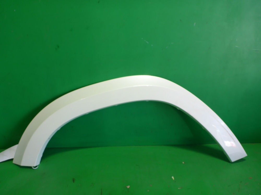 Накладка заднего крыла правого