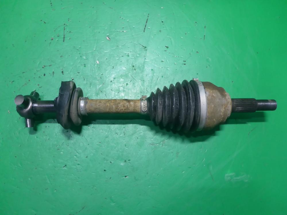 Полуось передняя правая