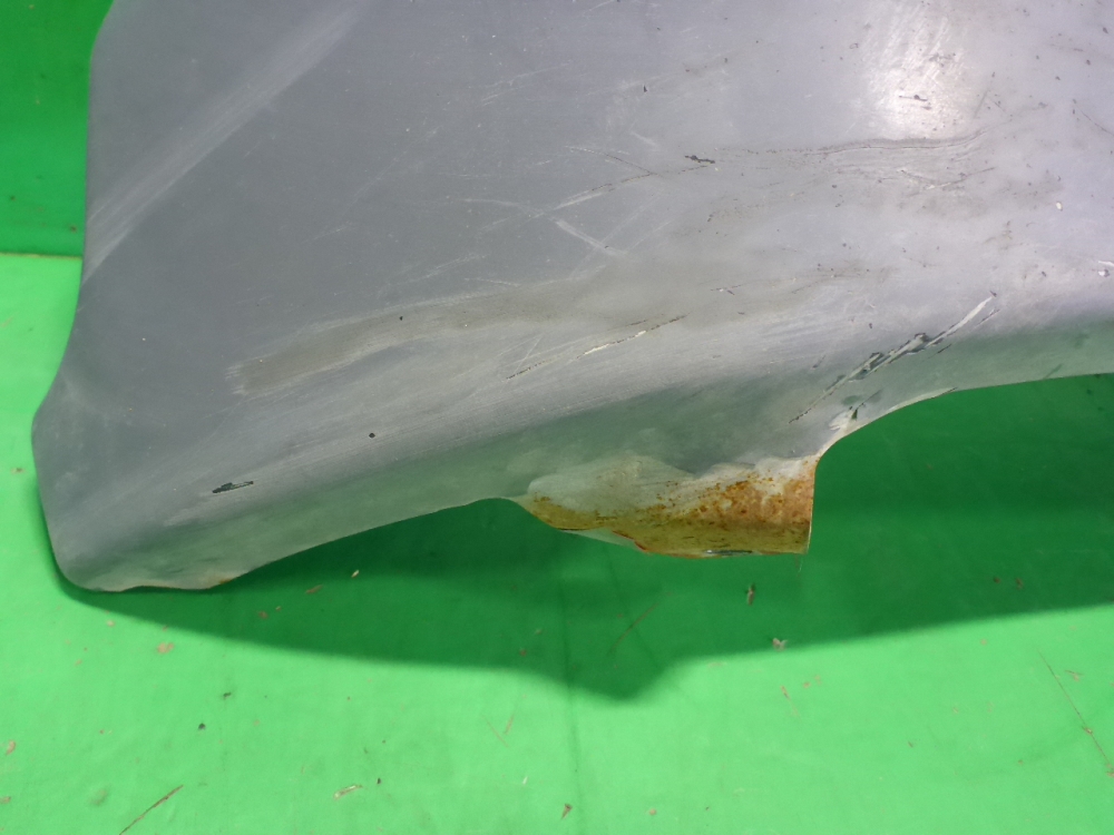 Угол бампера правый