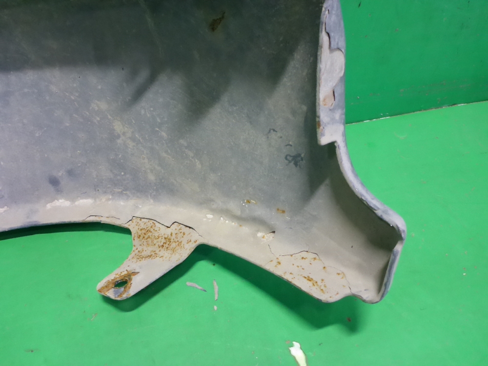 Угол бампера правый