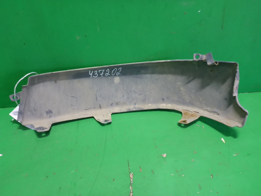 Угол бампера правый