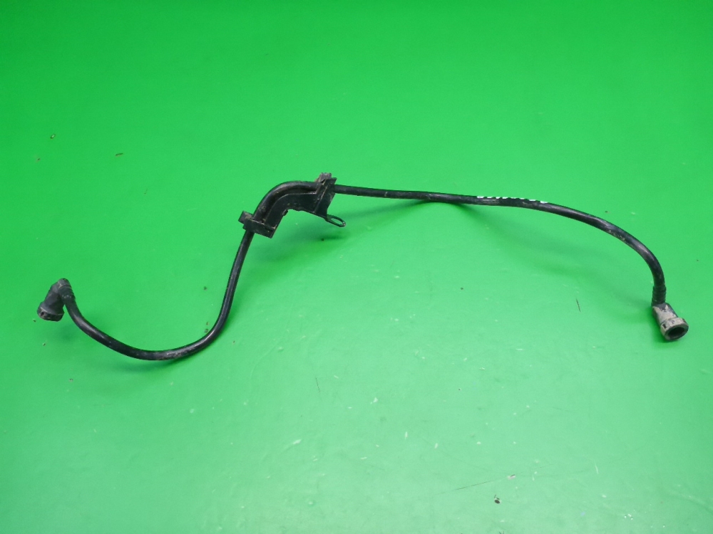 Трубка топливная