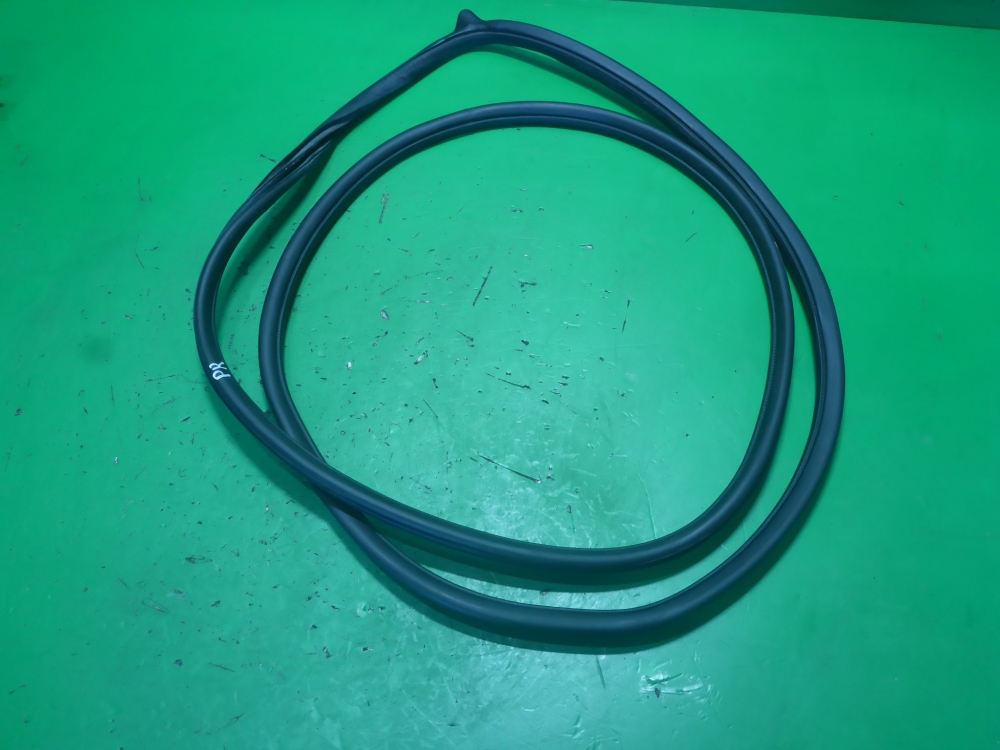 Уплотнитель двери