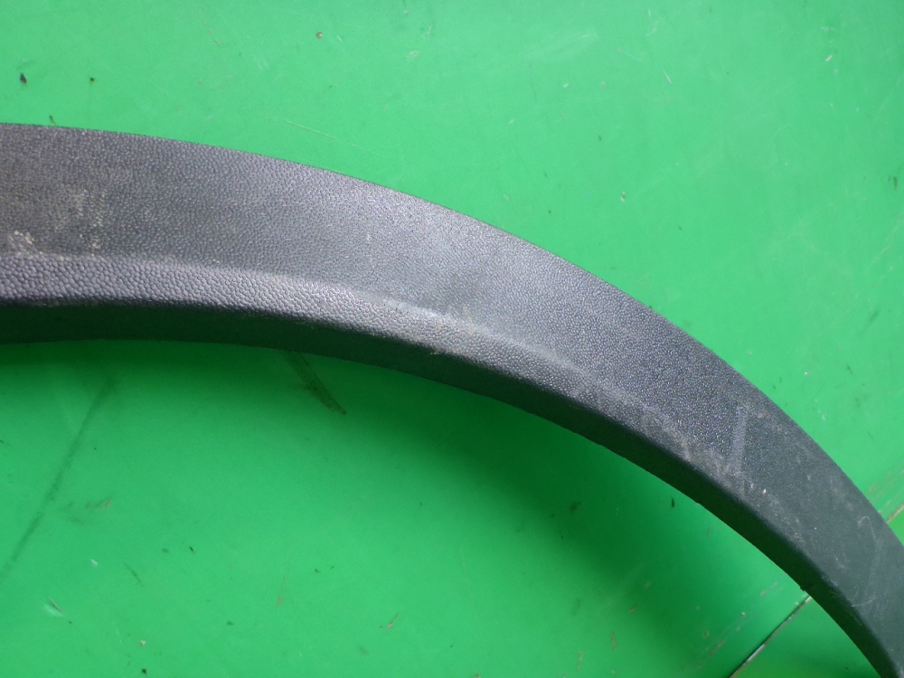 Накладка заднего крыла правого