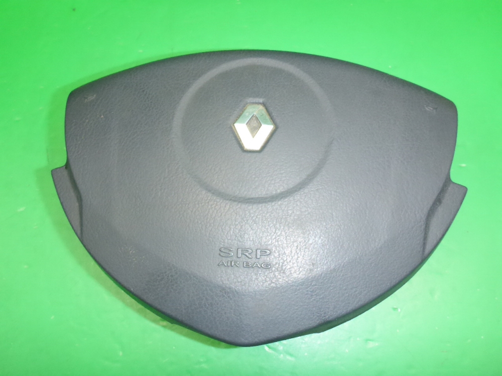 Подушка безопасности в рулевое колесо